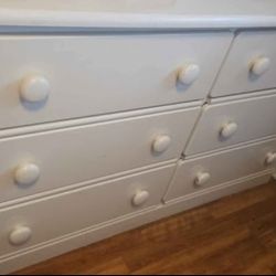 Heavy duty child craft, it's large  6 drawer dresser. 