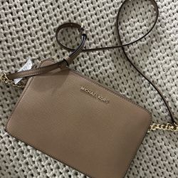 New Michael Kors Crossbody Bag
