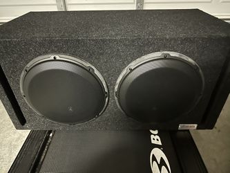 Two JL Audio Subwoofer 12 Inch W3 + Atrend Box