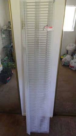 Linen shelf ( Rubbermaid )