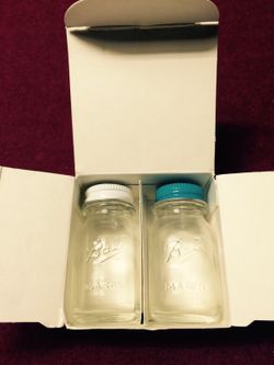 Salt & pepper shakers