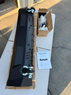 Front Center bumper Toyota tundra