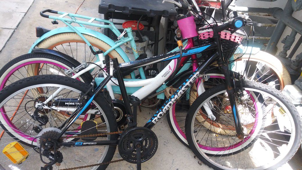 3 bicycles..3 bicicletas ../$50ea..or $100 for 3 bikes..baratas y buenas