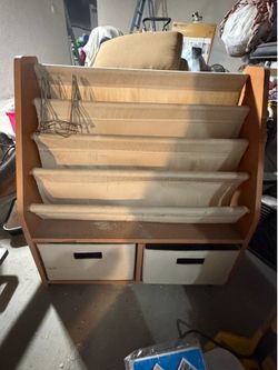 Kids sling wooden bookshelf