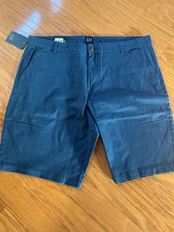 NWT GAP Men's Blue Flat Front Shorts size 38