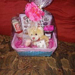 Nice Makeup Gift With BEAR AND Earrings.  $35