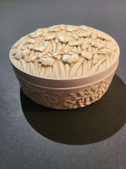 Beautiful Vtg Facsimilies Powder Box, Trinket Box Plaster Container