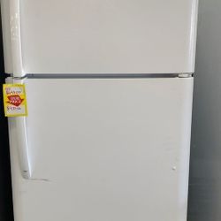 Frigidaire Fridge Top freezer Brand NE2UM