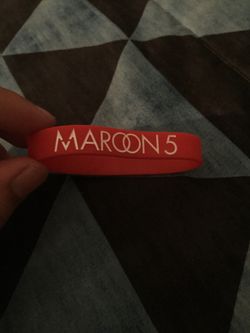 Maroon 5 “V” Tour Silicone Bands