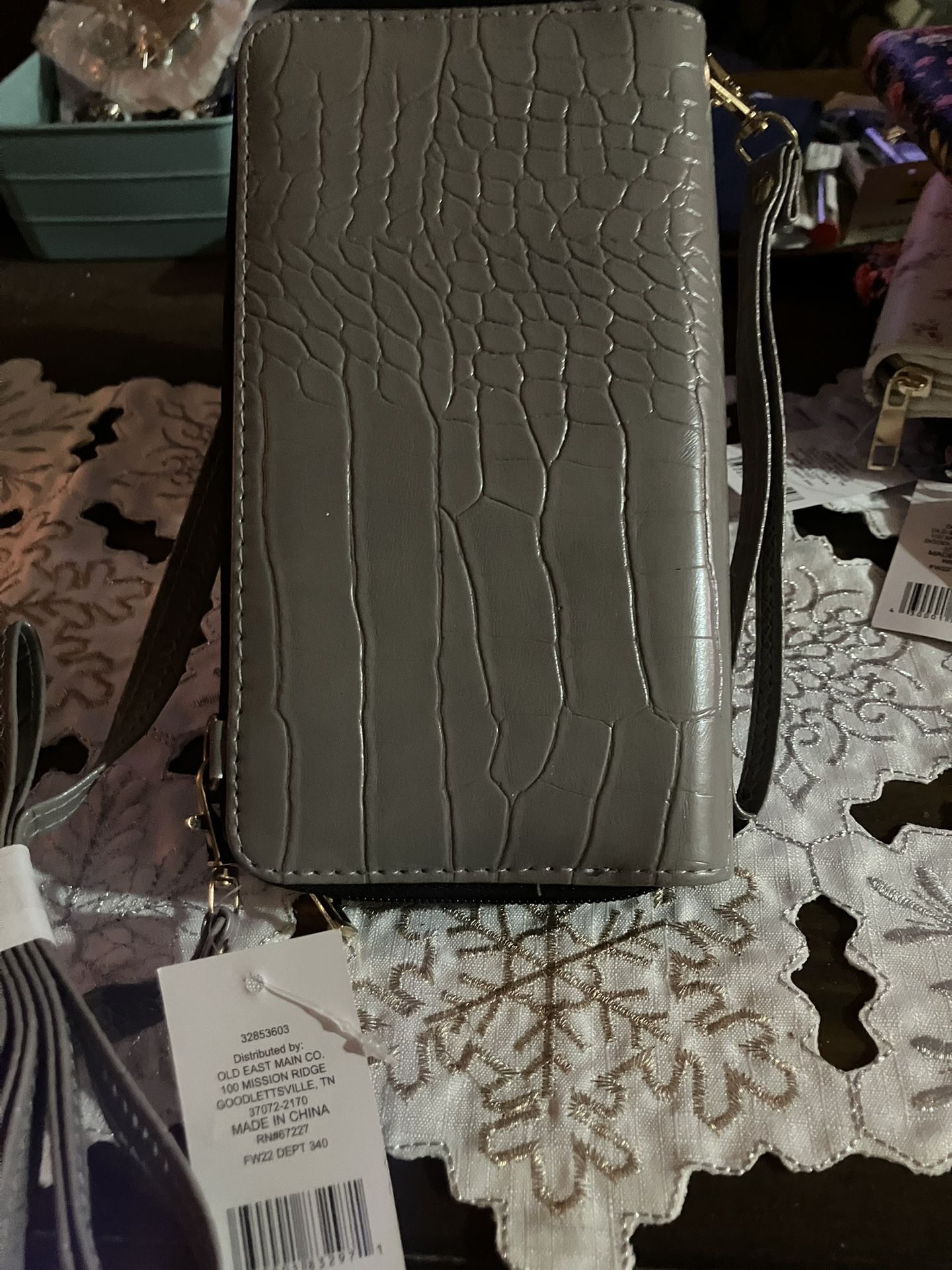 New Wristlet-Shoulder Wallet