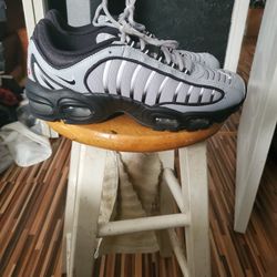 Nike airmax trailwind, great condition sz 9.5 $90