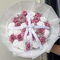 pink and white bouquet