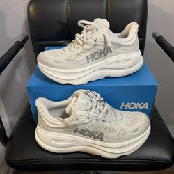 Hoka Bondi 9/ Size 8.5B Women’s $100