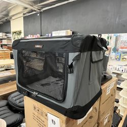 Feandrea 24 "Collapsible Portable Dog Travel Crate - Black / Gray