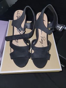 Black Wedges 