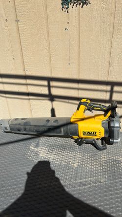 20v dewalt battery powered blower