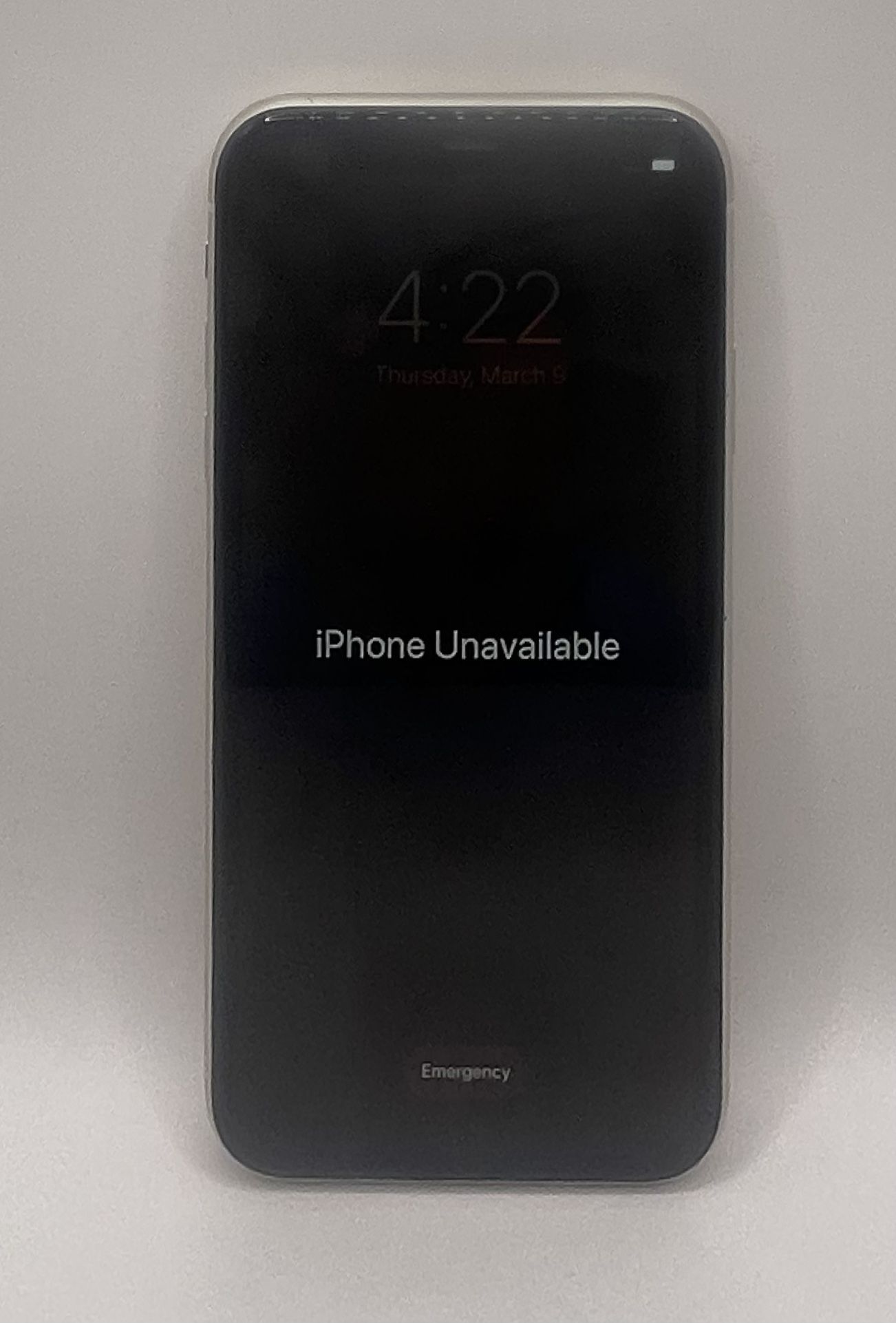 Apple iPhone 11 - White- 64GB - as-is for parts - iCloud & passcode Locked