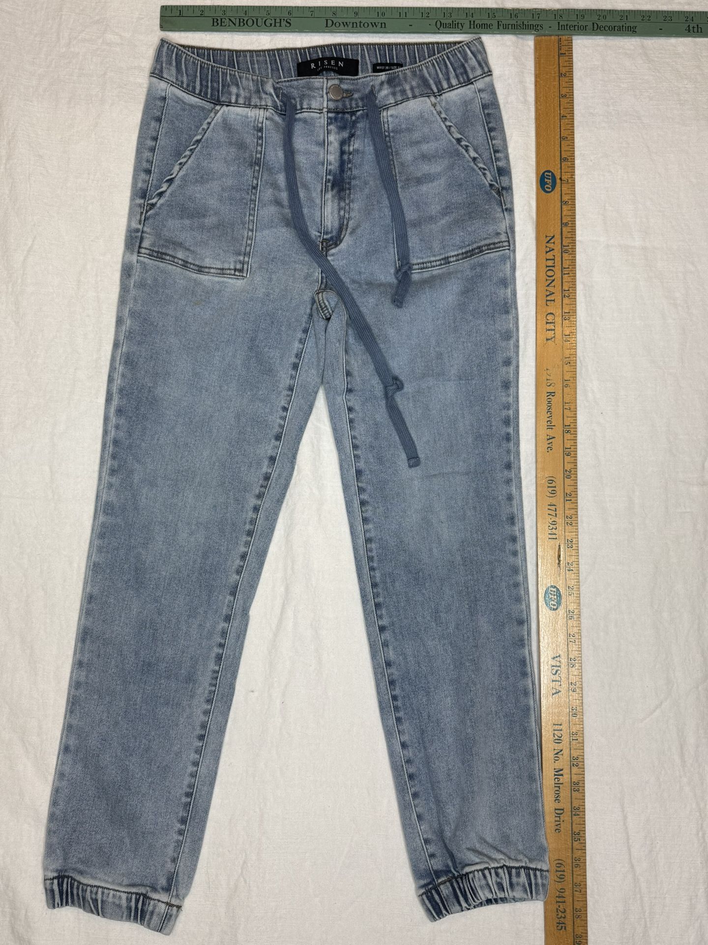 Risen - Size 11 (Waist - 30) Mid Rise, Skinny Jogger