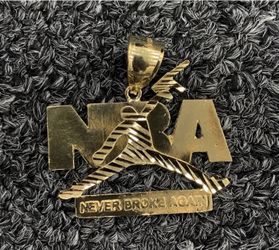 Never Broke Again pendant 10 Real Gold