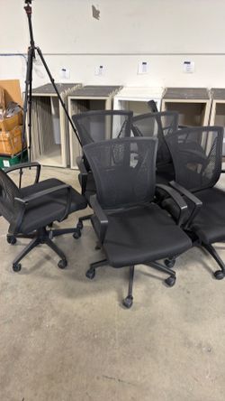 Computer desk chairs