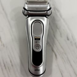 Braun Series 9 Pro Men’s Rechargeable Wet & Dry Shaver 