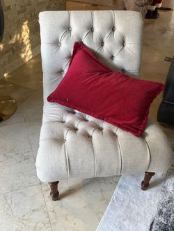 Mint Condition Lux Chair