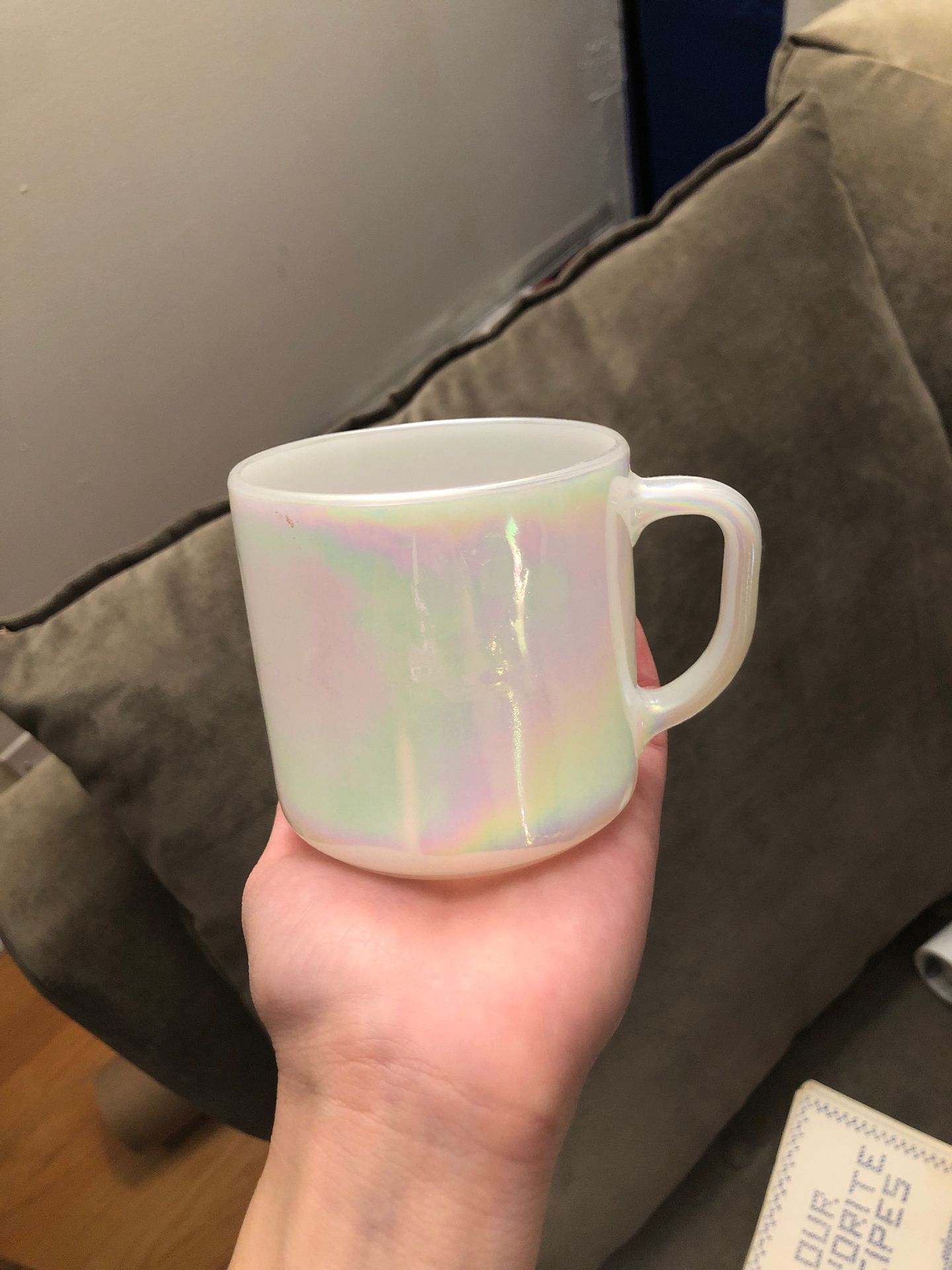 Pearl / Iridescent coffee mug and breakfast bowl