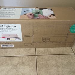 Cricut Explore 4 Machine with Vinyl and Iron-On Bundle