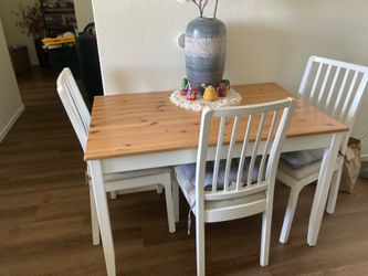 Wood Table with 3 chairs $50
