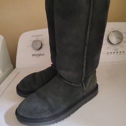 Ugg Women's  / Size 5w $25 