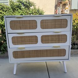White Night Stand /drawers 