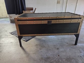 Black chest/trunk