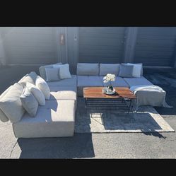 Sectional/couch/sofa, Grey, Laney Park,100x134x70,Located In Tampa