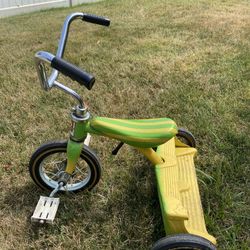 Vintage AMF Bannana Seat Tricycle for Sale in Scottsdale AZ