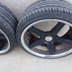 MERCEDES 20" WHEELS  ***