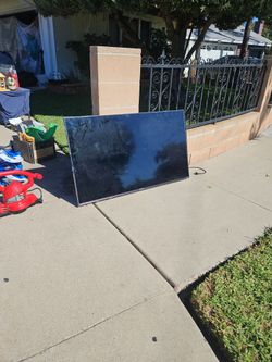 55' LG TV