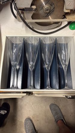 Mikasa fluted champagne glasses - 4
