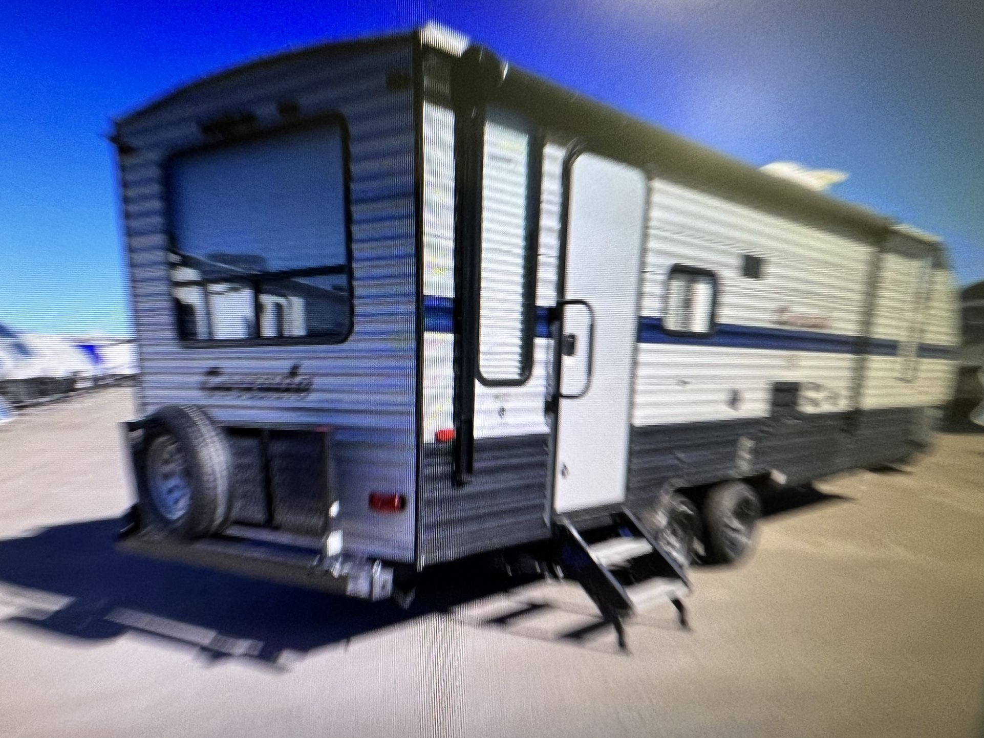 2019 CASCADE 23MKC
