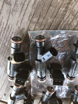 Used once Ford 4.6 and 5.4L 28lb Fuel Injectors