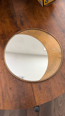 Moon mirror