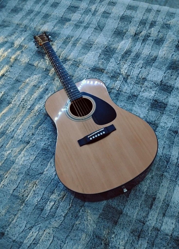 Yamaha FD01S Acoustic Guitar