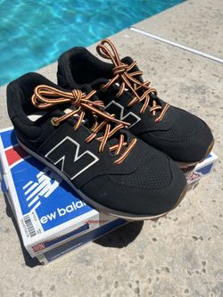 Black New Balance