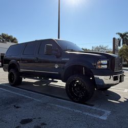 2004 Ford Excursion