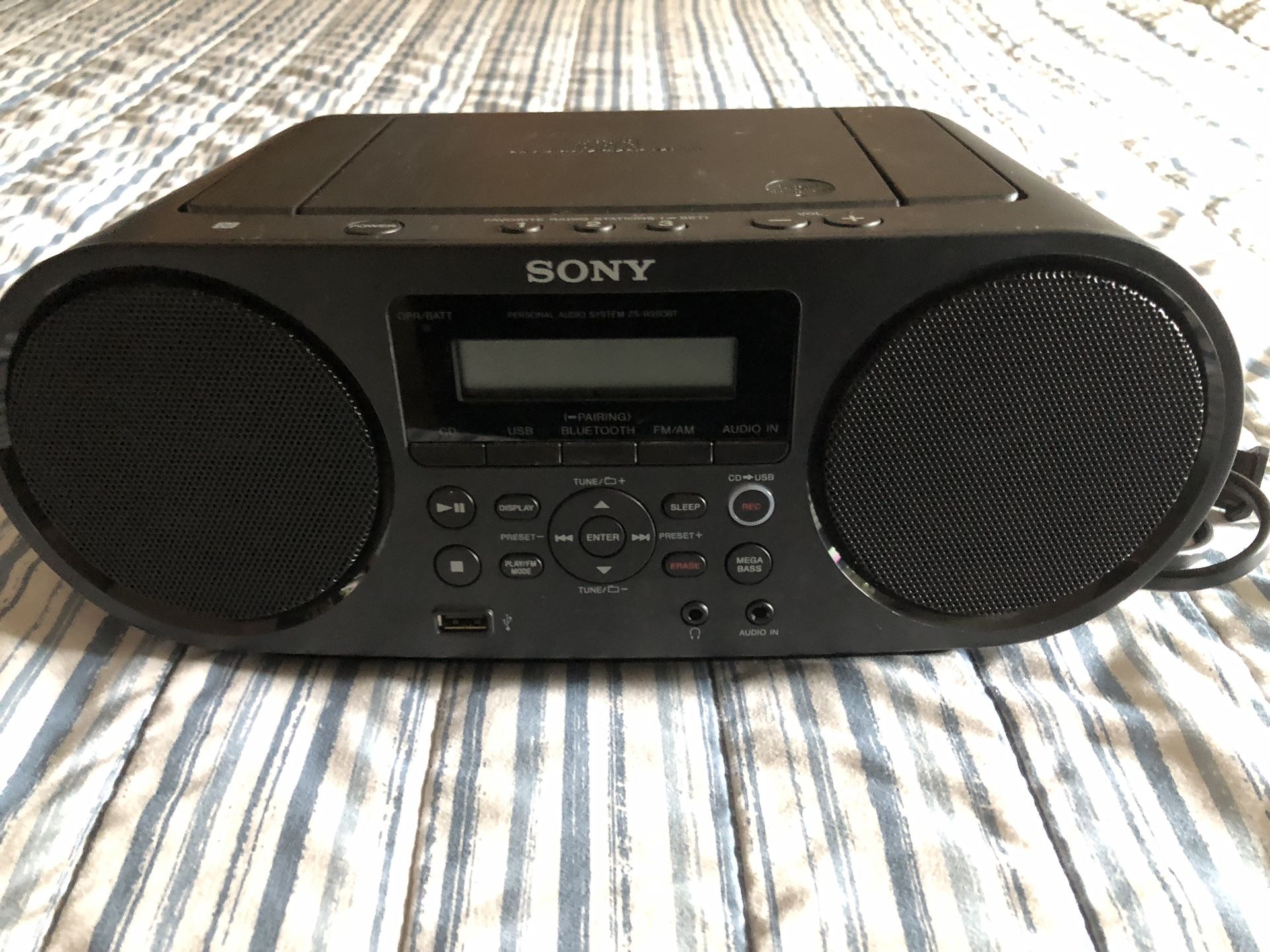Sony Radio with CD’s