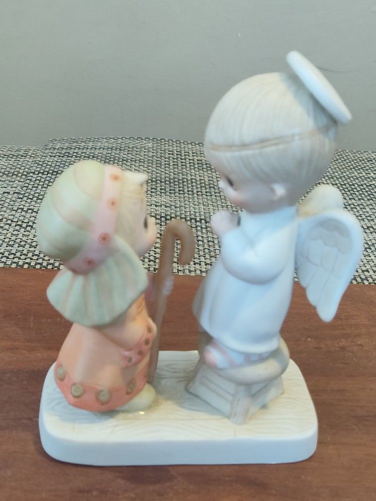 Precious Moments "Jesus Is Born"