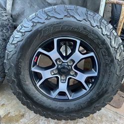 Jeep Rubicon Tires