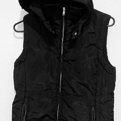 Puffer Vest Women’s Sz S Black Color Hooded Puff