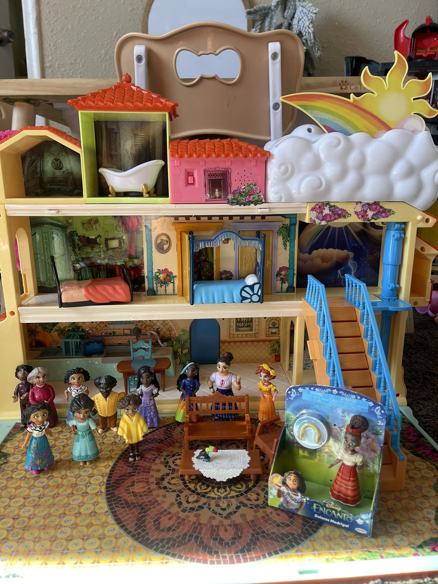 Disney Encanto Doll House With Figures