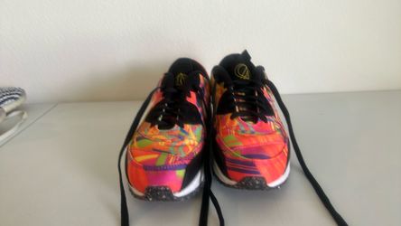 Nike Air Max 90s Latin Heritage Edition Size 10.5