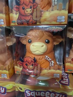 Highland Cow Squeezy Toy